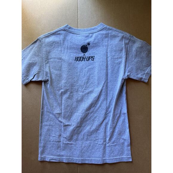The Hundreds x Hook-Ups Adam Bomb Red Eyes T-Shirt Grey Size Medium 2013 - Picture 7 of 9